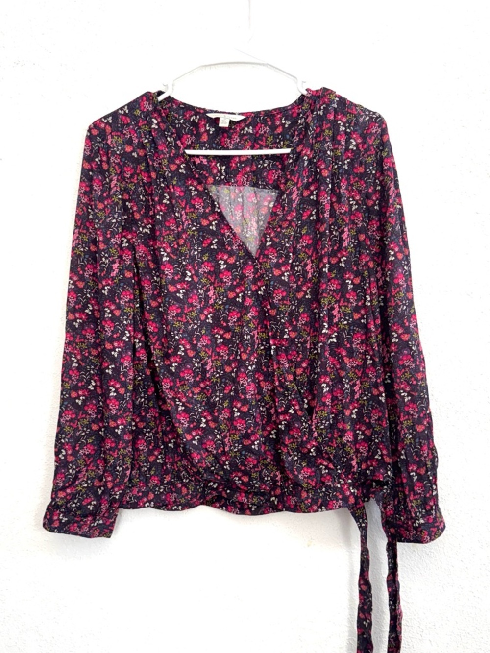 Lucky Brand Floral Wrap Blouse 3/4 Sleeve Tie Front Size Medium